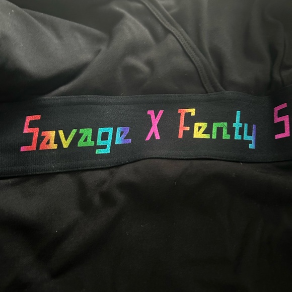 Savage x Fenty black bodysuit. Snap bottom closure. Rainbow logo size 3xl - Picture 2 of 5